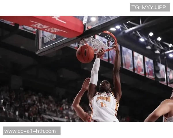 古德温展现拼搏精神8个前场篮板激励全队士气